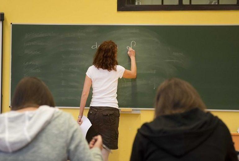 Pedagógusnap - A Pedagógus munkája hol felemelő, hol keserűség